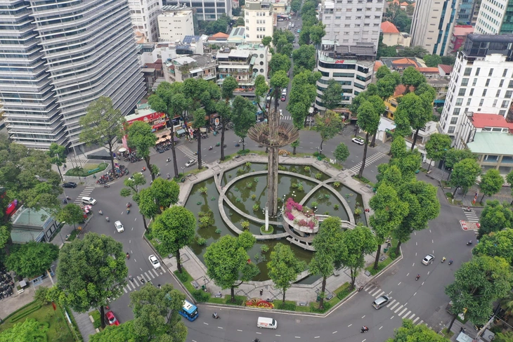 1770297546 847 Cung nhin lai hanh trinh khoac ao moi cua cho