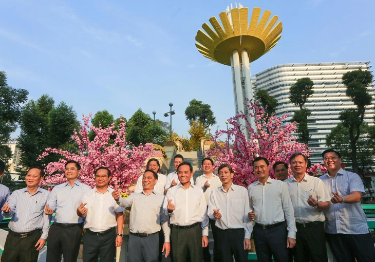 1770297549 611 Cung nhin lai hanh trinh khoac ao moi cua cho