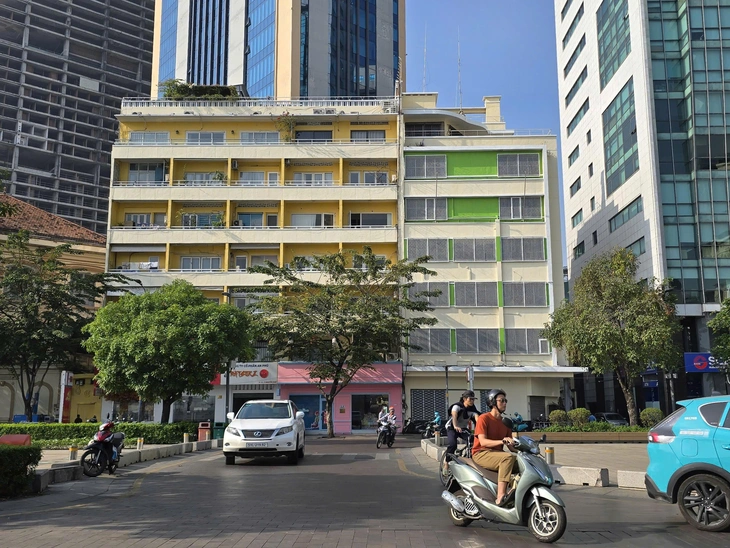 1770297558 852 Cung nhin lai hanh trinh khoac ao moi cua cho