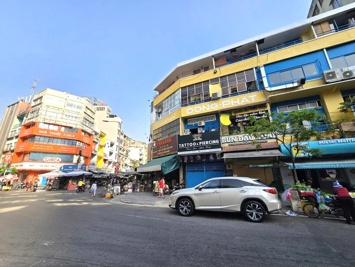 1770297566 780 Cung nhin lai hanh trinh khoac ao moi cua cho