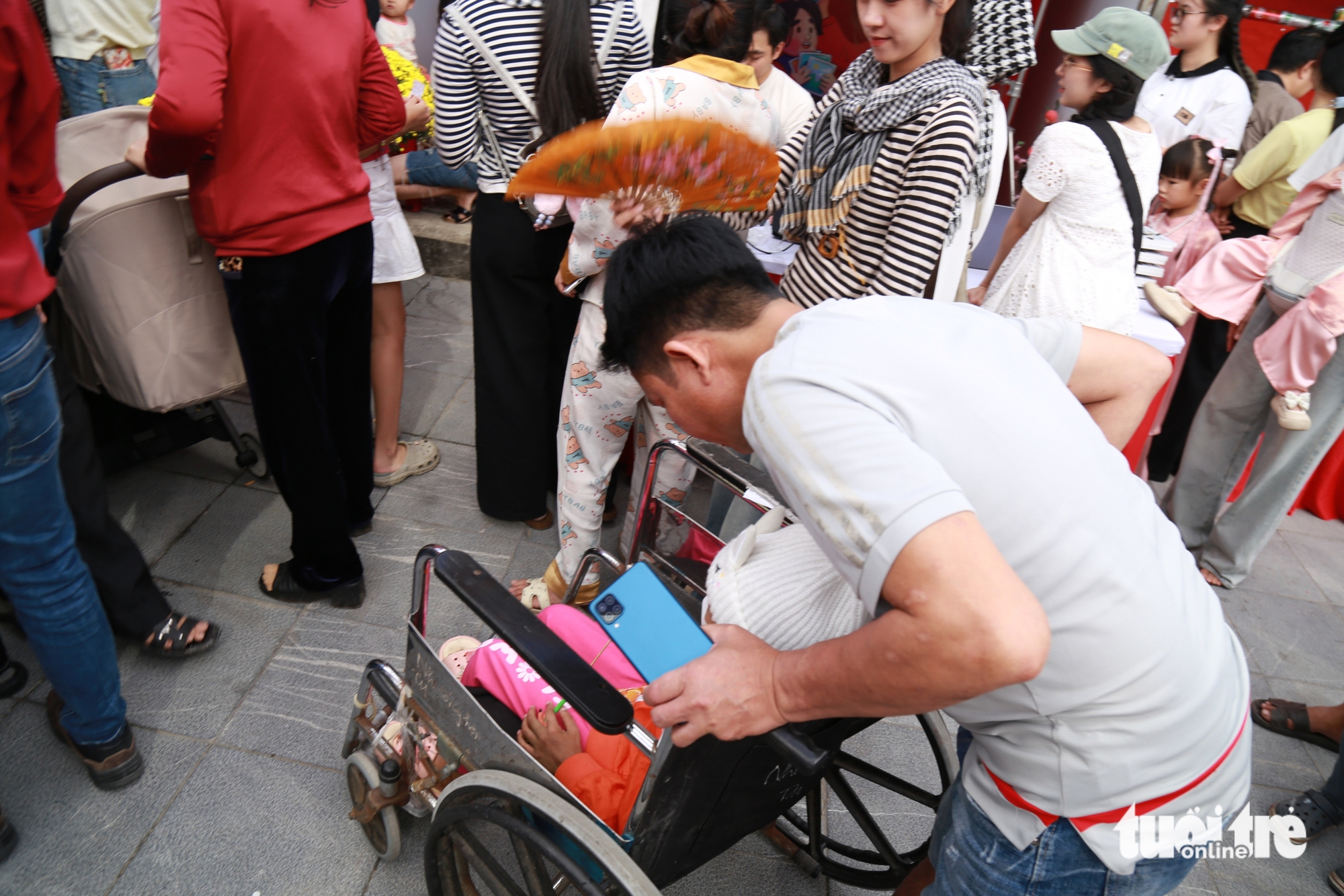 phiên chợ - Ảnh 3.