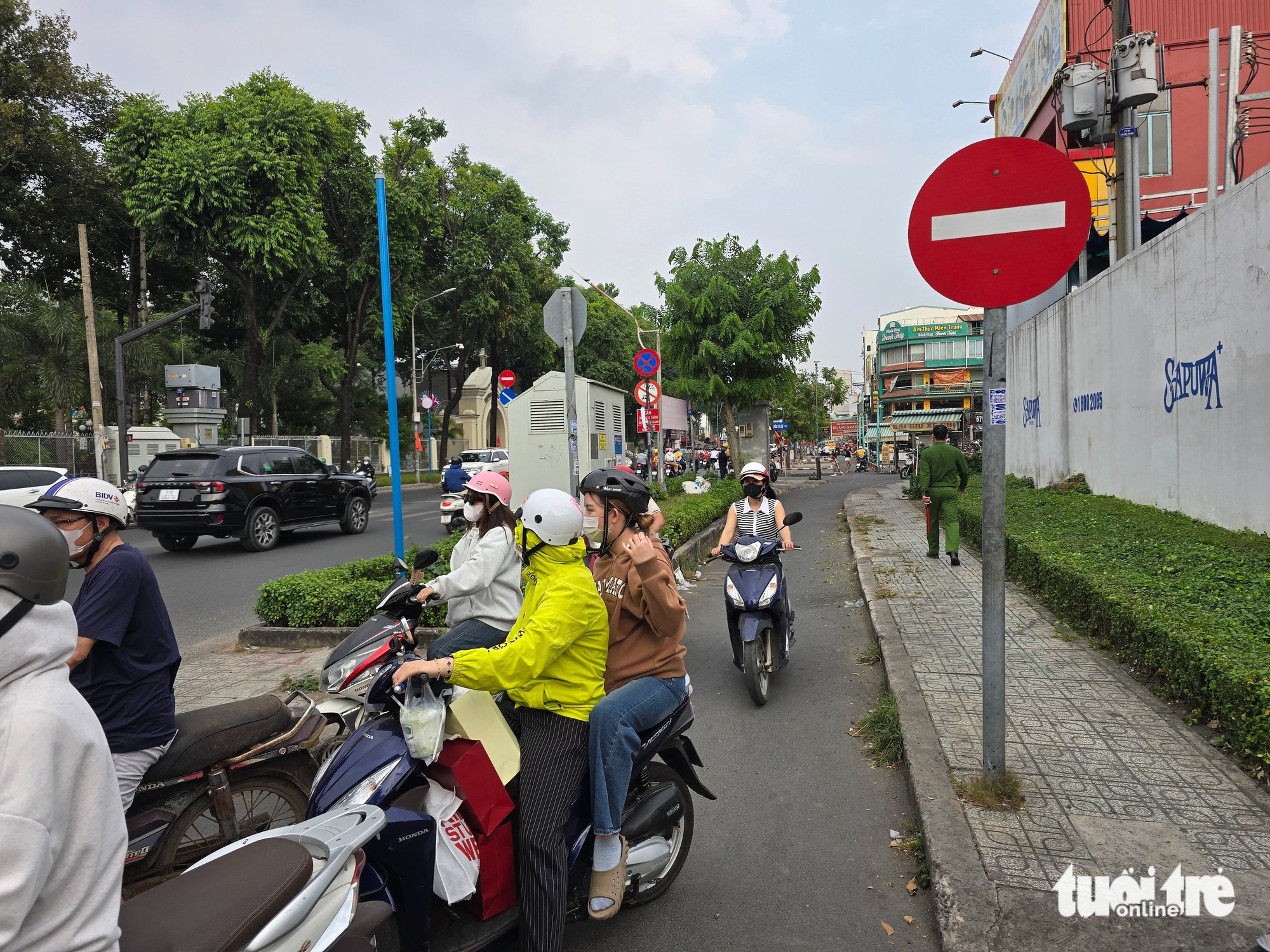 vỉa hè - Ảnh 2.
