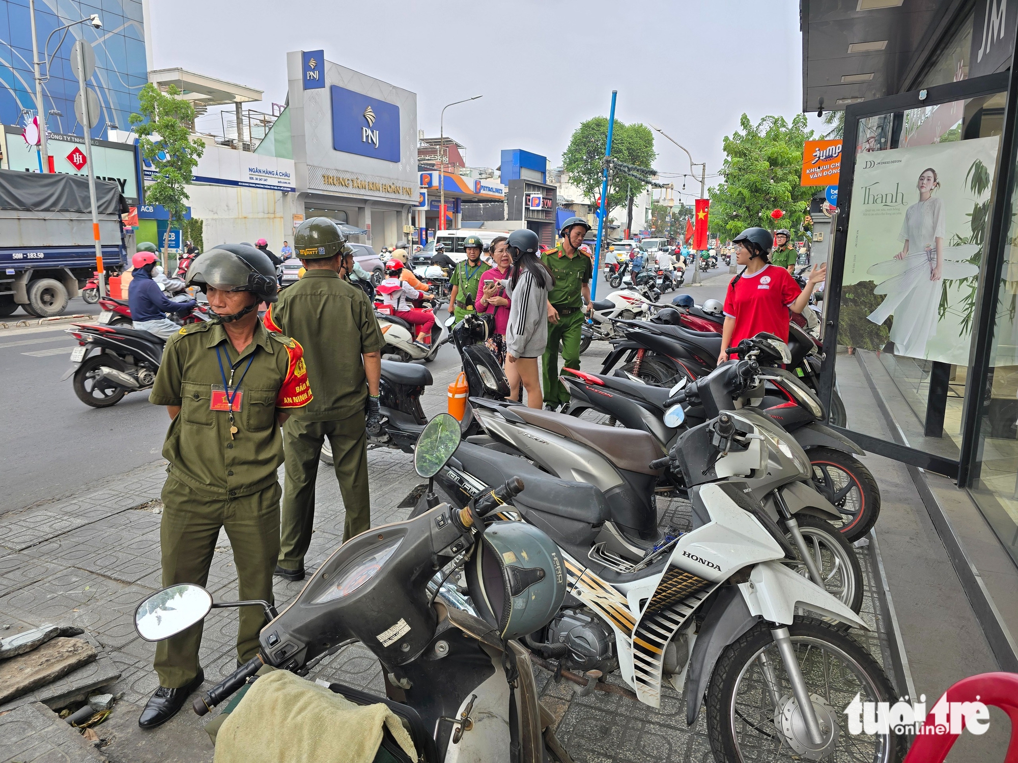 vỉa hè - Ảnh 3.