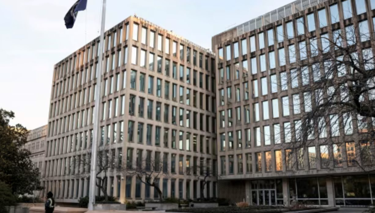 50.000 công chức cấp cao đối diện nguy cơ sa thải, cả nước Mỹ đứng ngồi không yên: Chuyện gì đây?- Ảnh 2.