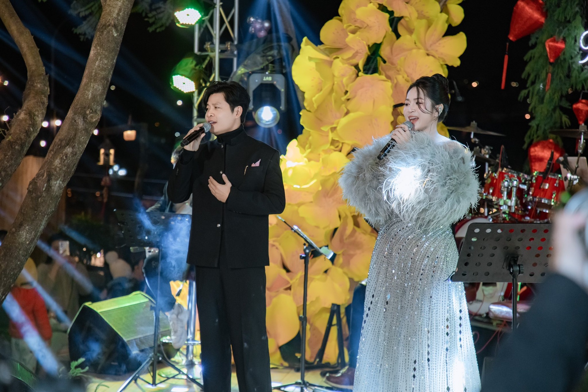 Duyên Quỳnh trước ồn ào hát nhép: Đổi đời nhờ hit tỷ view, nghi vấn hẹn hò - 10