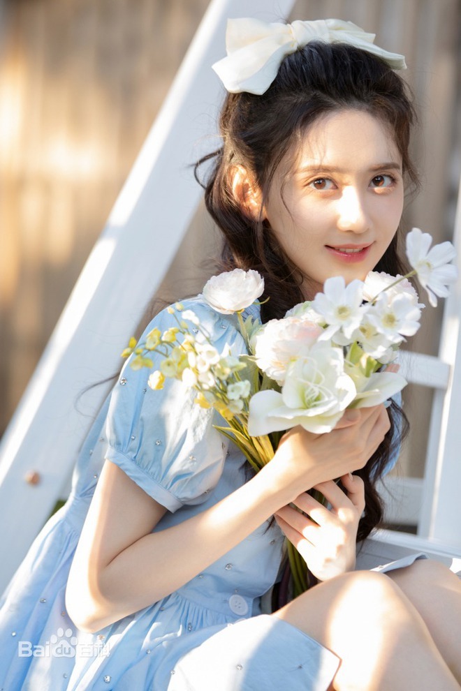 Nàng thơ phim giờ vàng lộ ảnh ngoại tình với đàn anh, trơ tráo tuyên bố 