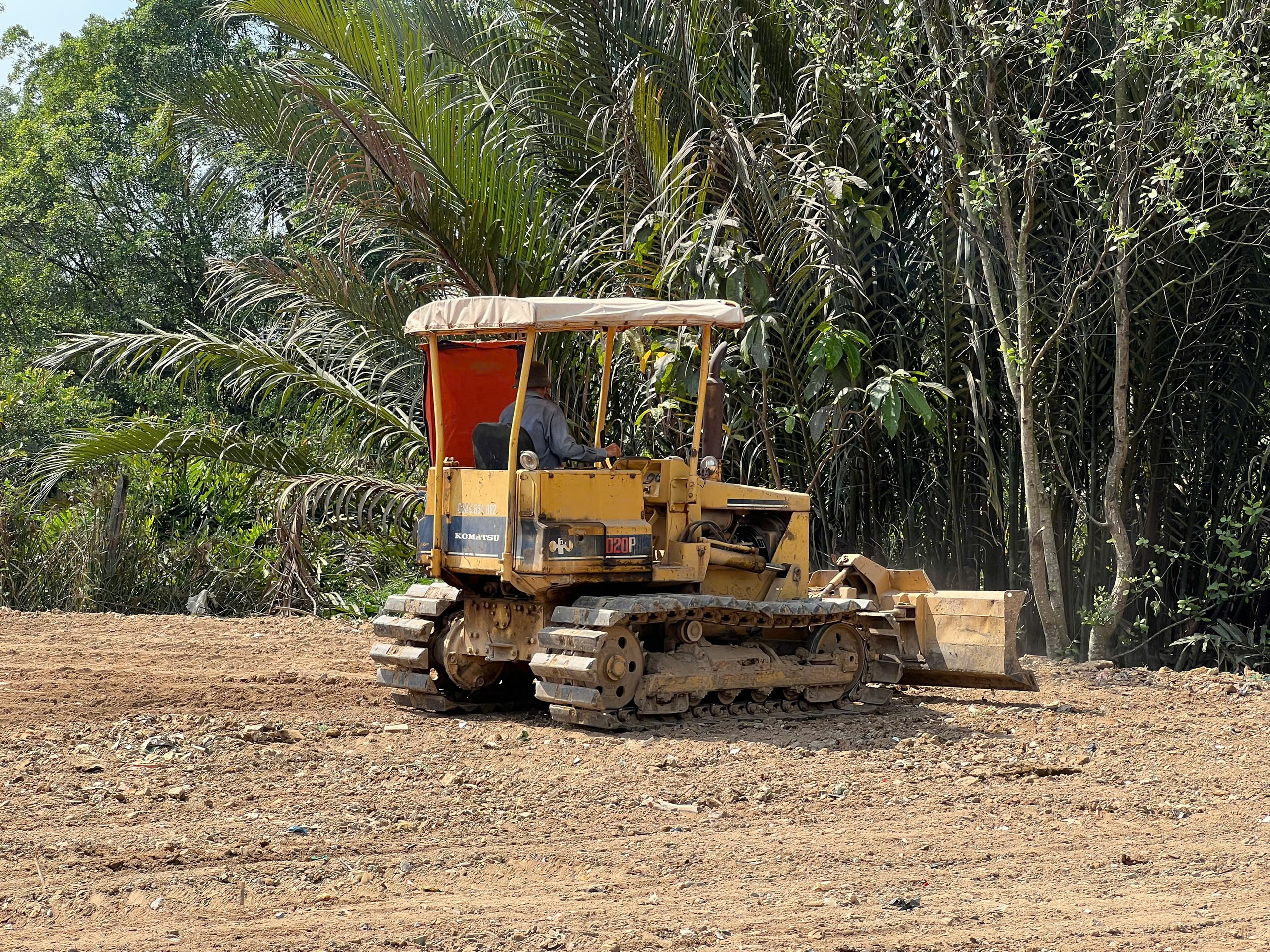 TP.HCM: San lấp trái phép gần 2.000 m² giữa rừng cây phường Long Phước- Ảnh 13.