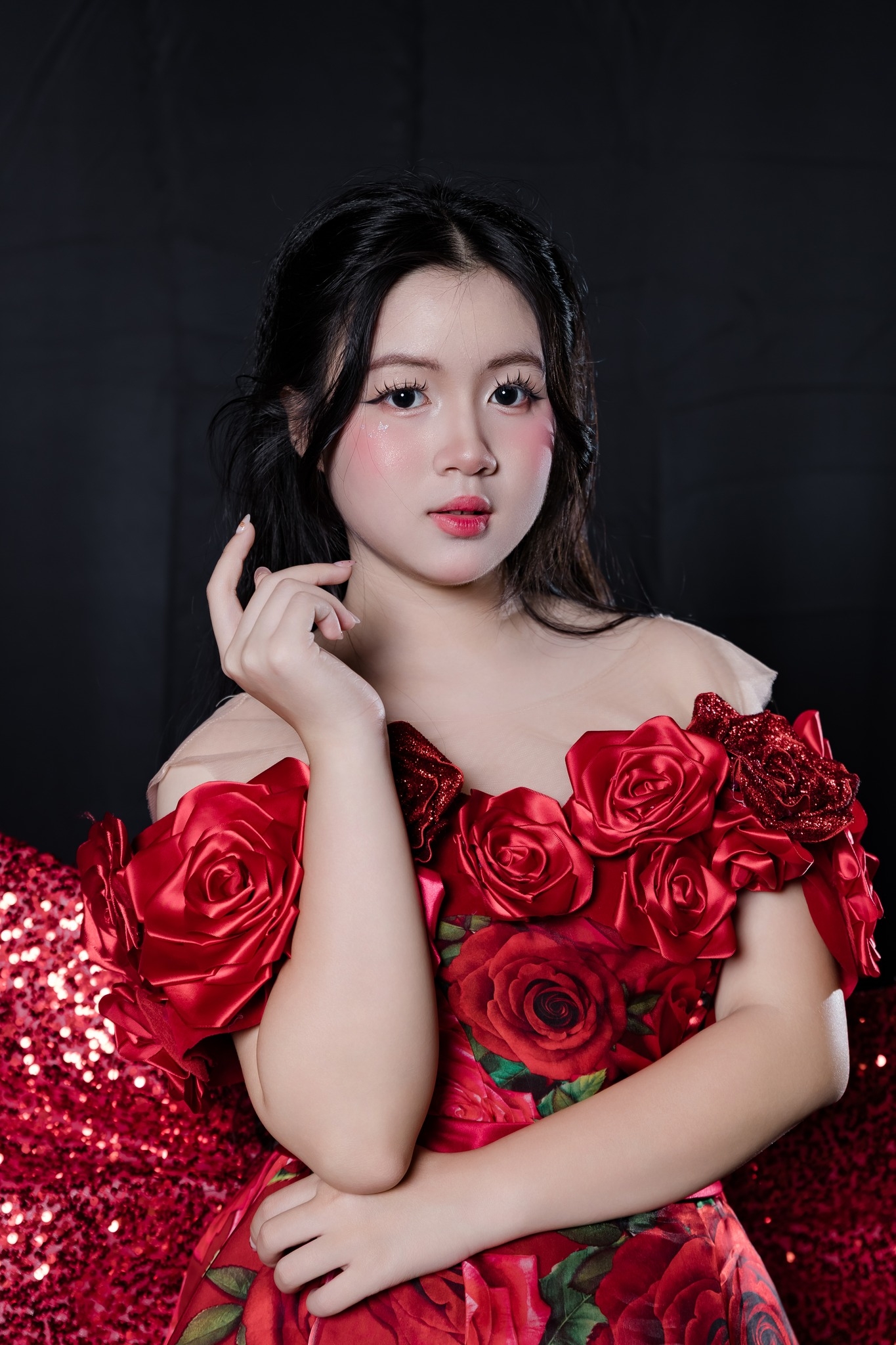 Sốc visual em bé được Trấn Thành mời đóng phim trăm tỷ khi mới 10 tuổi, đại mỹ nhân tương lai là đây chứ đâu- Ảnh 8.