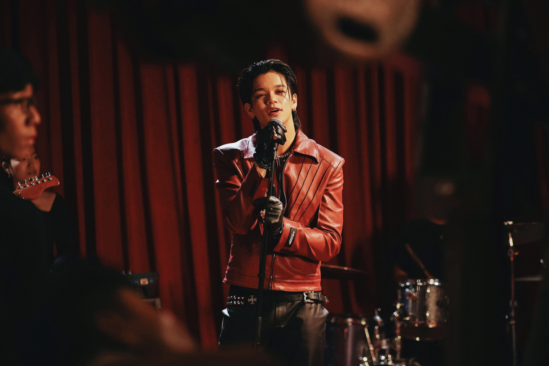 Chiếc “máy bay giấy” của (S)TRONG Trọng Hiếu: Khép lại 10 năm “đủ nắng” rực rỡ, chạm tới bao trái tim yêu nhạc- Ảnh 3.