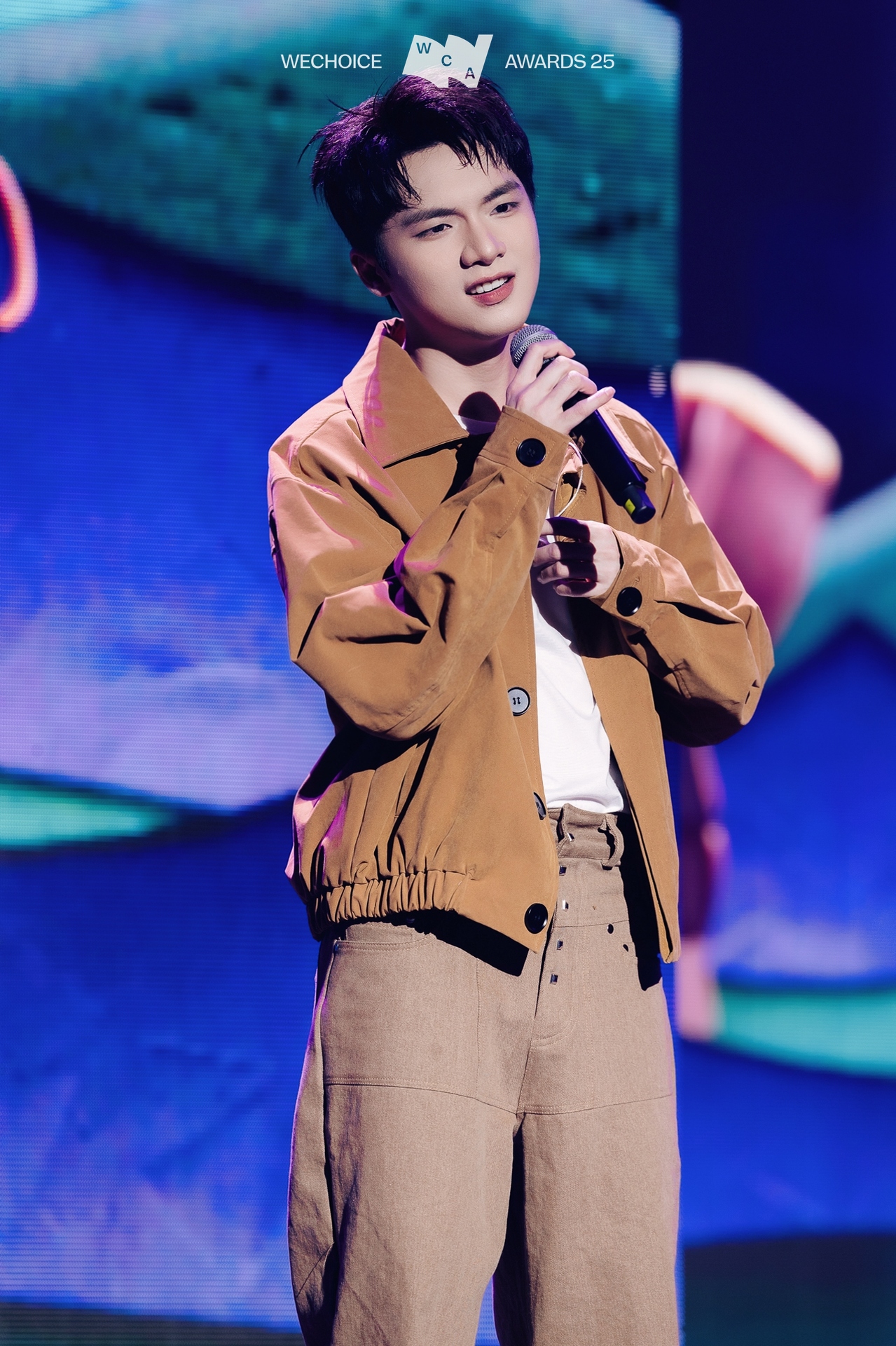 Ngay lúc này: buitruonglinh - CONGB đổ bộ tổng duyệt WeChoice Awards, 1 Anh Trai vừa hát xong thì bỏ chạy- Ảnh 4.