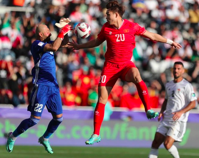 Đội tuyển Việt Nam sở hữu hàng thủ siêu đẹp, trận tái đấu Malaysia sẽ thẩm định độ ‘siêu an toàn’
- Ảnh 2.