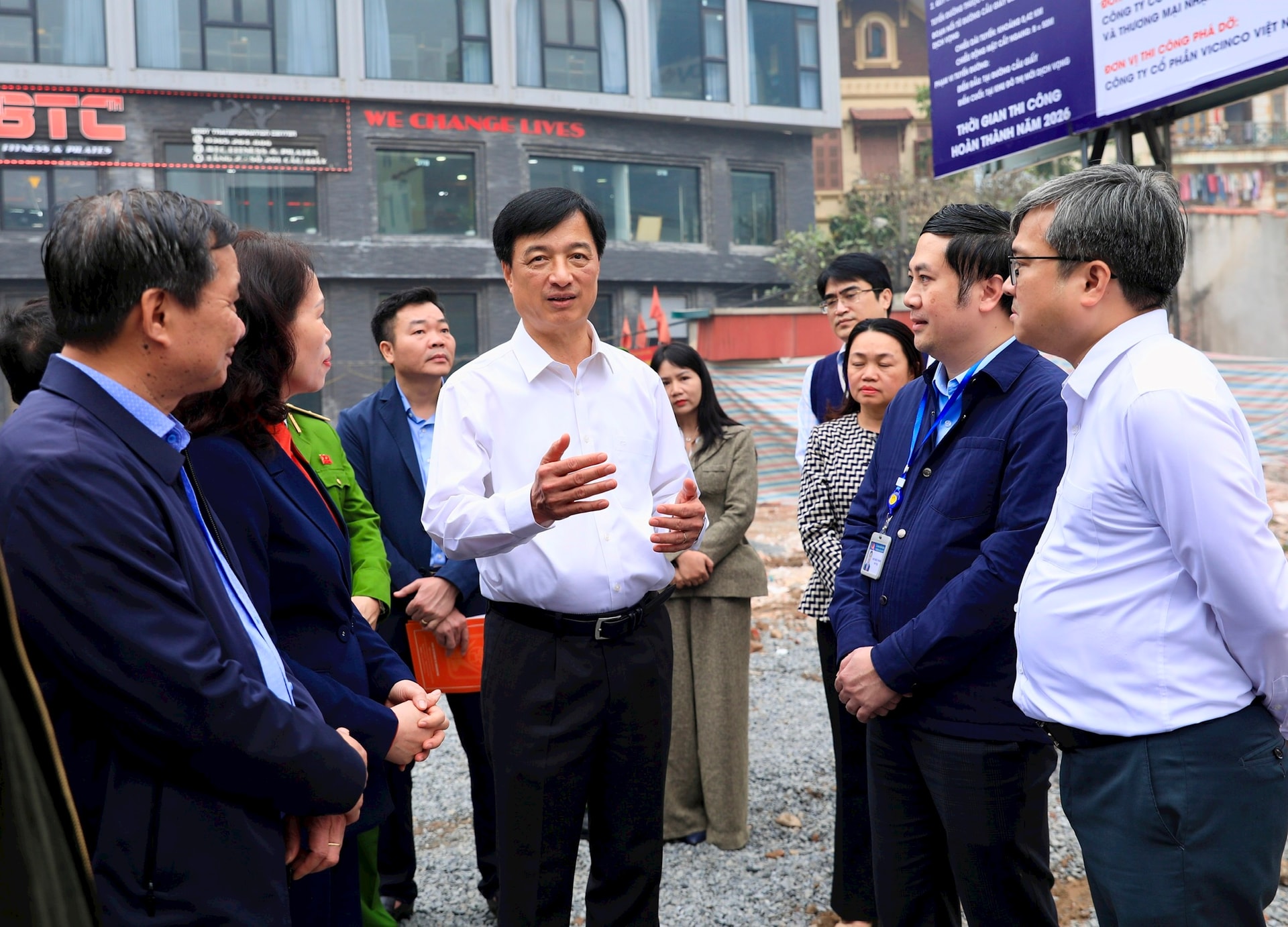 Bí thư Hà Nội yêu cầu xử lý nhà siêu mỏng, siêu méo sau giải phóng mặt bằng 2 bí thư - Ảnh 2.