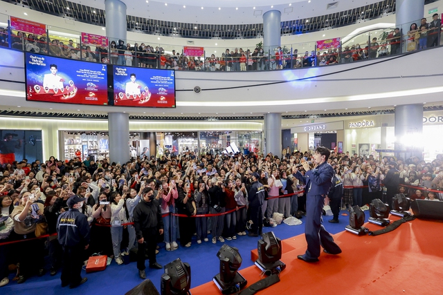 Vui như Tết cùng Isaac, Bùi Công Nam tại chuỗi Tọa độ Tích lộc xuyên Việt 2026 3 Vui như Tết cùng Isaac, Bùi Công Nam tại chuỗi Tọa độ Tích lộc xuyên Việt 2026 - Ảnh 3.