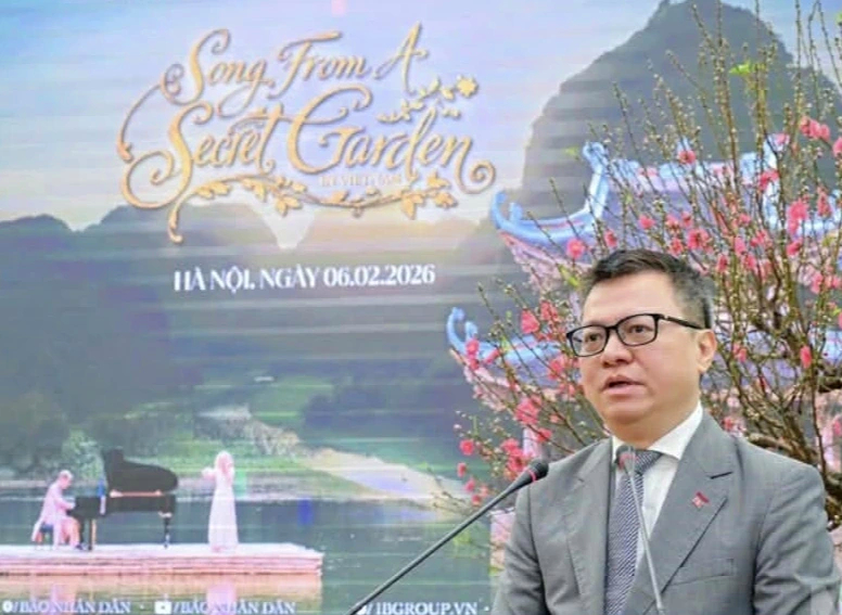 Báo Nhân Dân ra mắt MV 'Song From A Secret Garden - Secret Garden in Vietnam'- Ảnh 2. Báo Nhân Dân ra mắt MV 'Song From A Secret Garden - Secret Garden in Vietnam'- Ảnh 2.