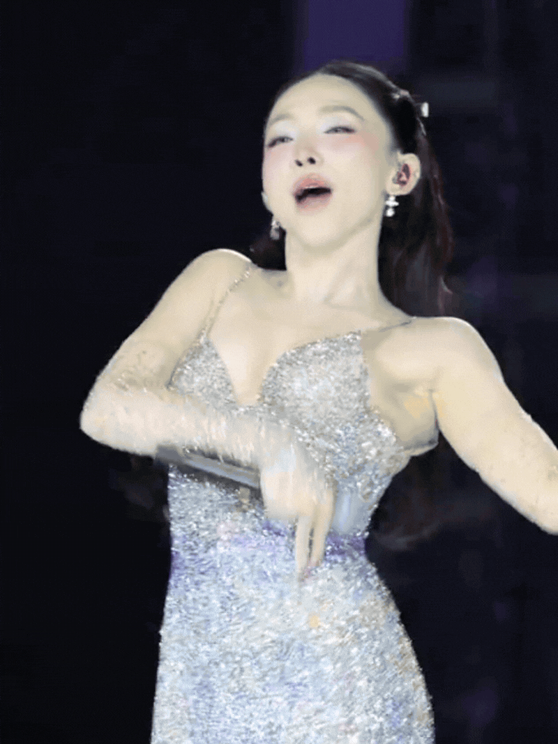 Chưa bao giờ thấy Tóc Tiên rực rỡ như thế này!- Ảnh 3.