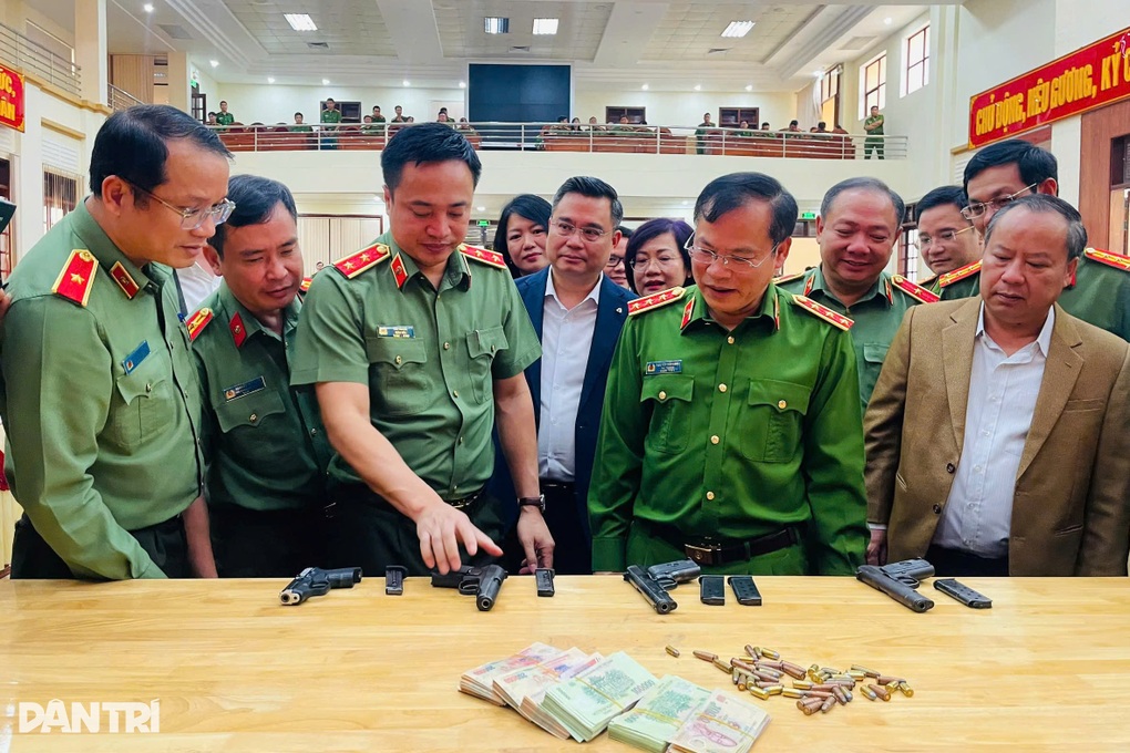 Tài Đen dành 3 tháng nung nấu kịch bản tẩu thoát sau khi cướp ngân hàng - 3