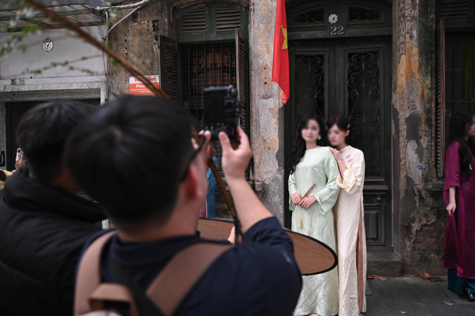 4 căn nhà cổ Hà Nội bị nàng thơ bao vây: Chỗ thẳng tay treo biển, nơi chớp thời cơ kinh doanh- Ảnh 4.