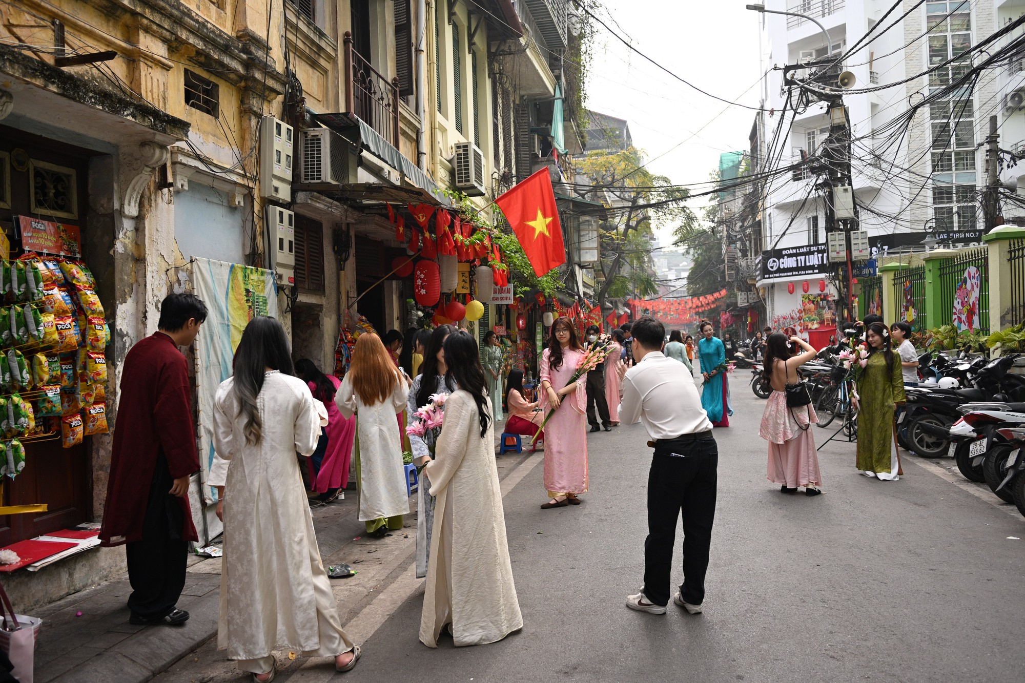 4 căn nhà cổ Hà Nội bị nàng thơ bao vây: Chỗ thẳng tay treo biển, nơi chớp thời cơ kinh doanh- Ảnh 11.
