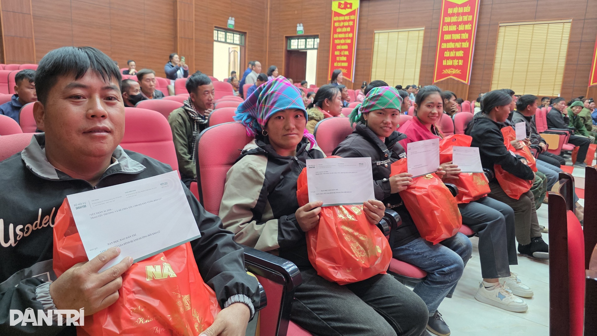 Trong lúc khó khăn như thế này, được quan tâm, sẻ chia là quý lắm! - 2