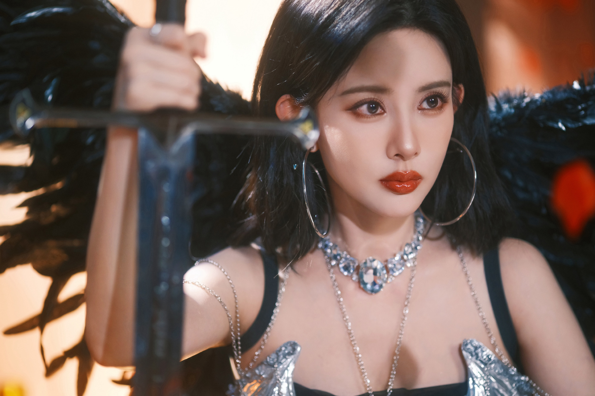 Nữ diễn viên được cả nước săn đón chi hơn 262 triệu mua ô tô điện thưởng Tết cho nhân viên- Ảnh 5.