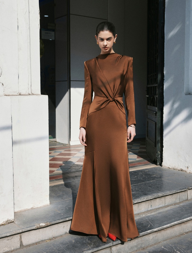 Bí quyết lên đồ dự tiệc đơn giản mà sang xịn, ai cũng muốn ngắm nhìn - Ảnh 4.