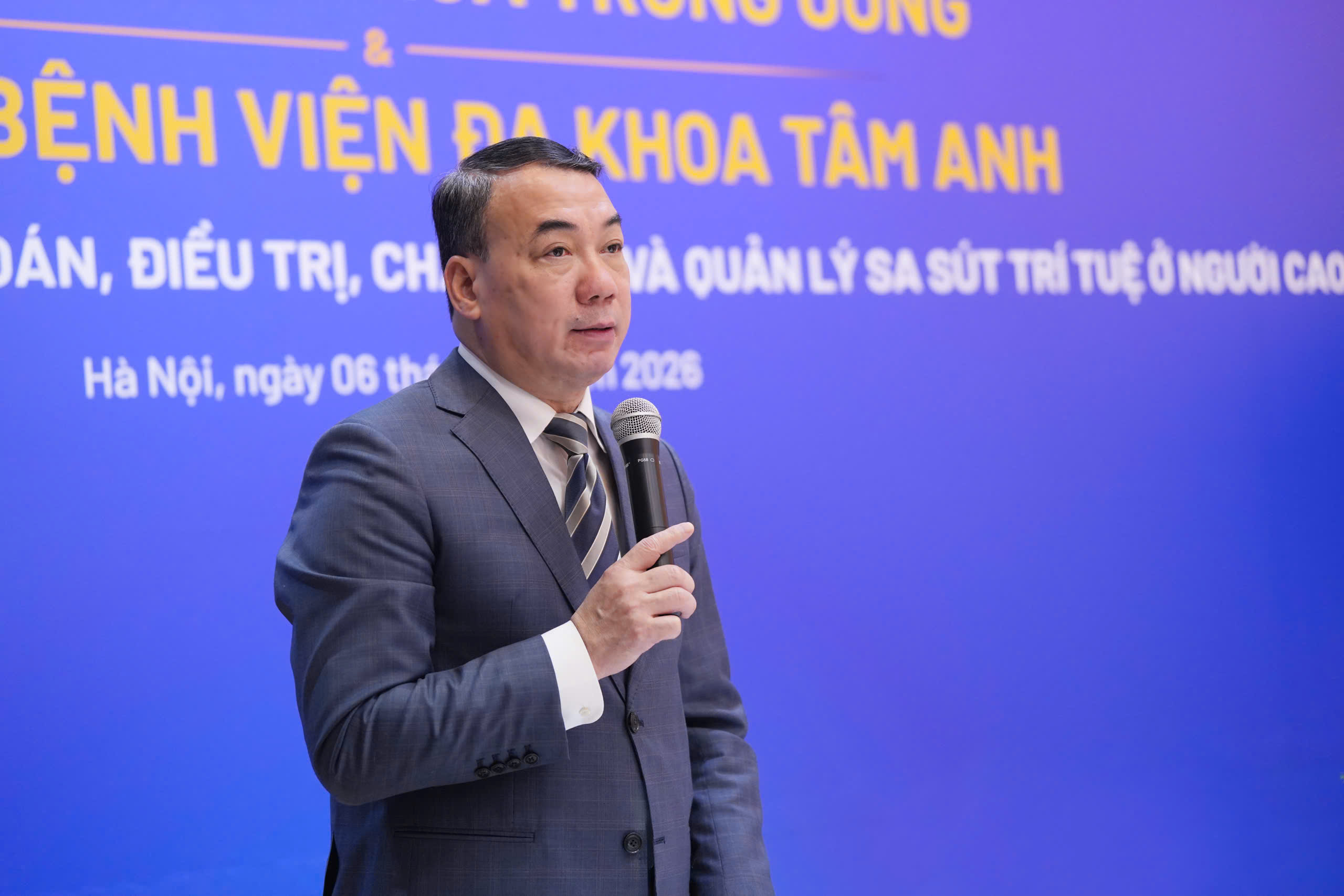 Bệnh viện đa khoa Tâm Anh hợp tác nghiên cứu xét nghiệm chẩn đoán sớm bệnh Alzheimer - Ảnh 2.