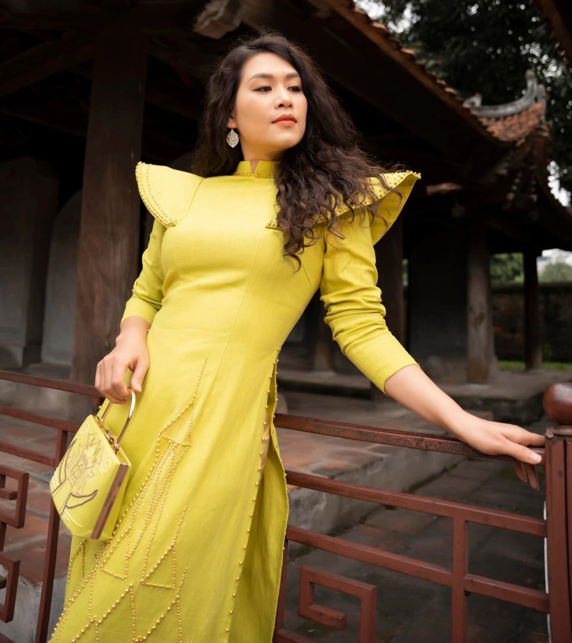 Nhan sắc mặn mà của Hà Hương Nguyệt thảo mai sau gần 25 năm - 12