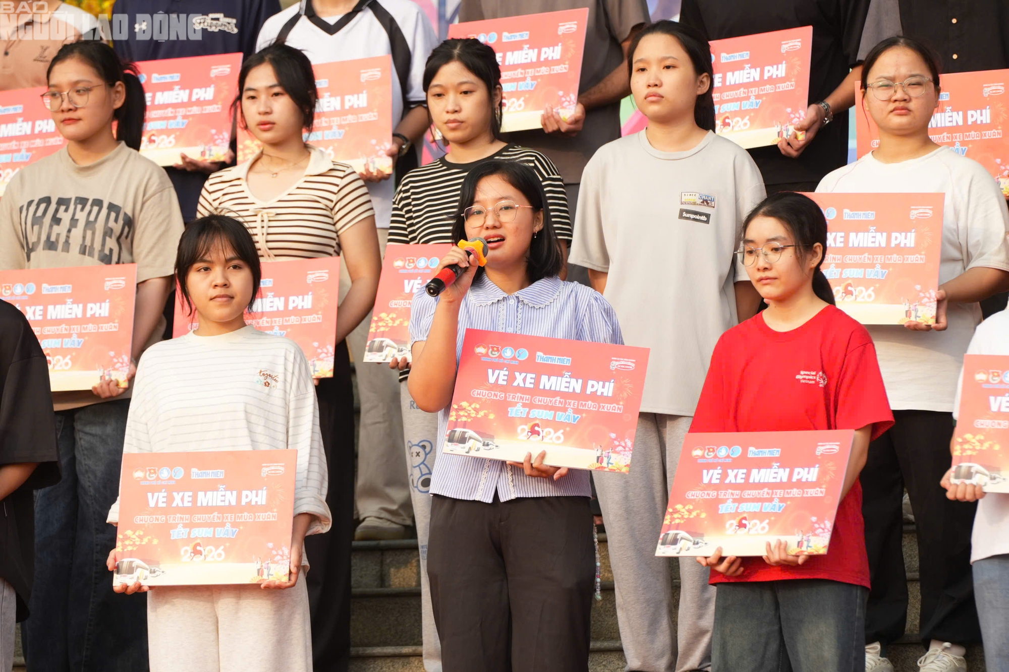 Những Chuyến xe mùa xuân 2026 đưa sinh viên nghèo về quê ăn Tết miễn phí - Ảnh 3.