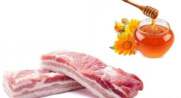 Trong mật ong ngoài thành phần chính là hỗn hợp các loại đường còn có chứa một lượng nhỏ các hợp chất chức năng như chất chống oxi hóa và một số loại vitamin.