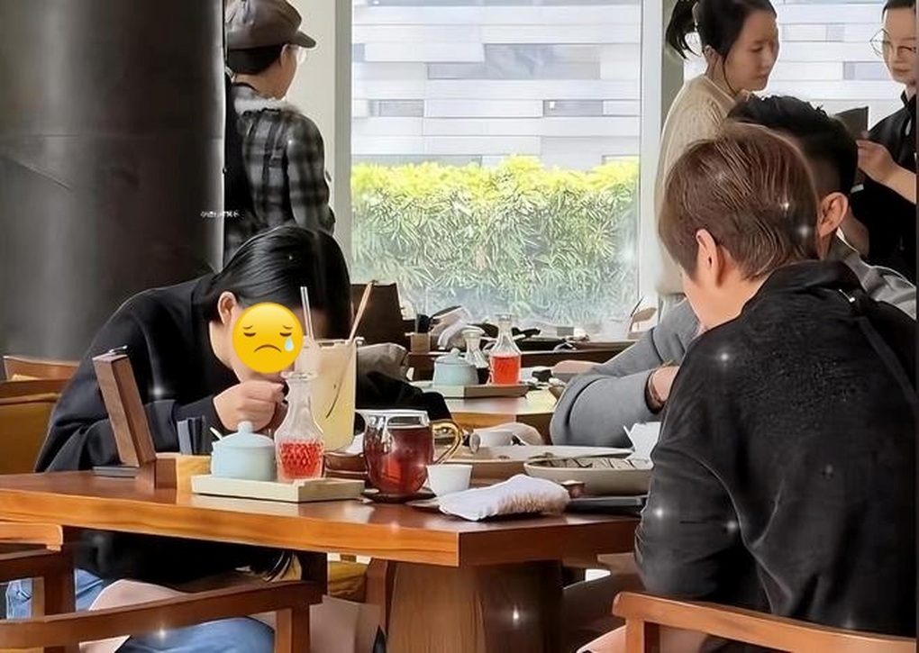 Vắng mặt trong lễ giỗ đầu của Từ Hy Viên, 2 con hiện sống ra sao? - 2