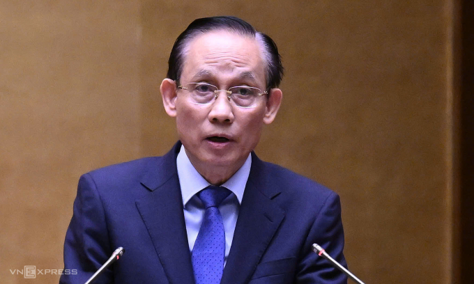 Bộ trưởng Ngoại giao Lê Hoài Trung trình bày chuyên đề Phát triển đối ngoại trong kỷ nguyên mới tương xứng với tầm vóc lịch sử, văn hóa và vị thế của đất nước. Ảnh: Giang Huy