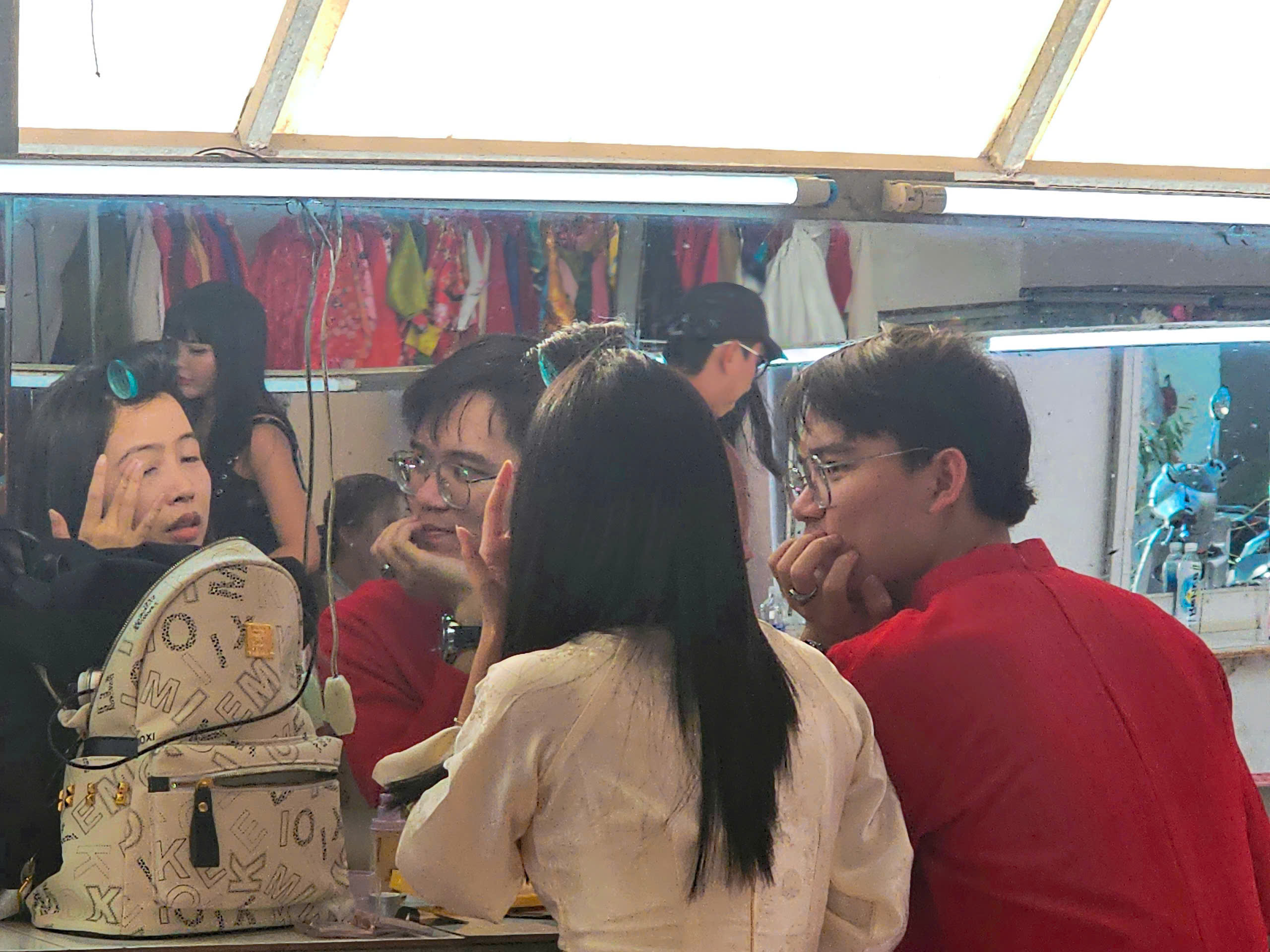 Dịch vụ chụp ảnh Tết đón khách từ mờ sáng - Ảnh 5.