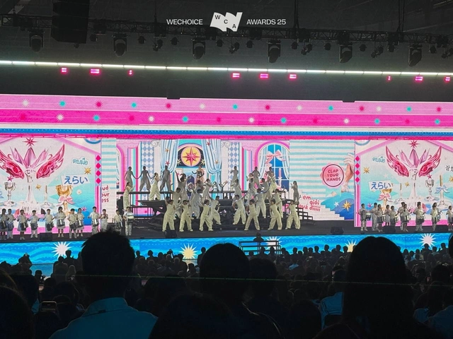 Phương Mỹ Chi và Phương Ly “bắt tay” chơi lớn, đưa WeChoice vào 2 không gian trên cùng 1 sân khấu- Ảnh 4.