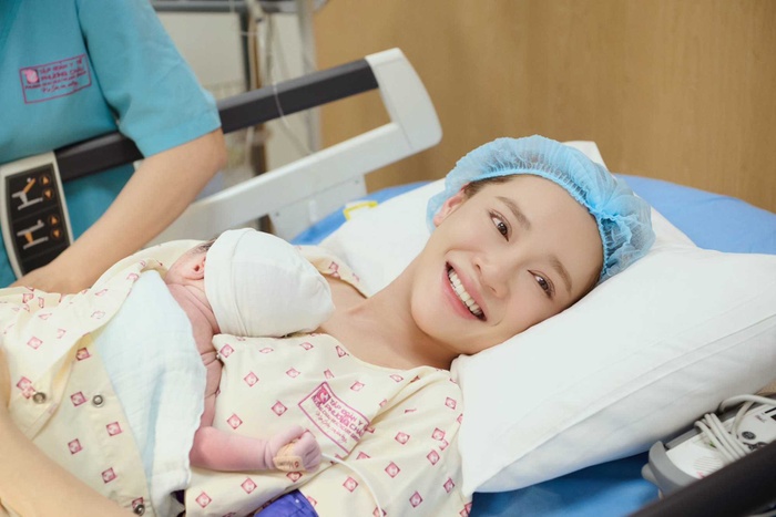 Không thể tin đây là vóc dáng của Nhã Phương sau 2 tuần sinh con