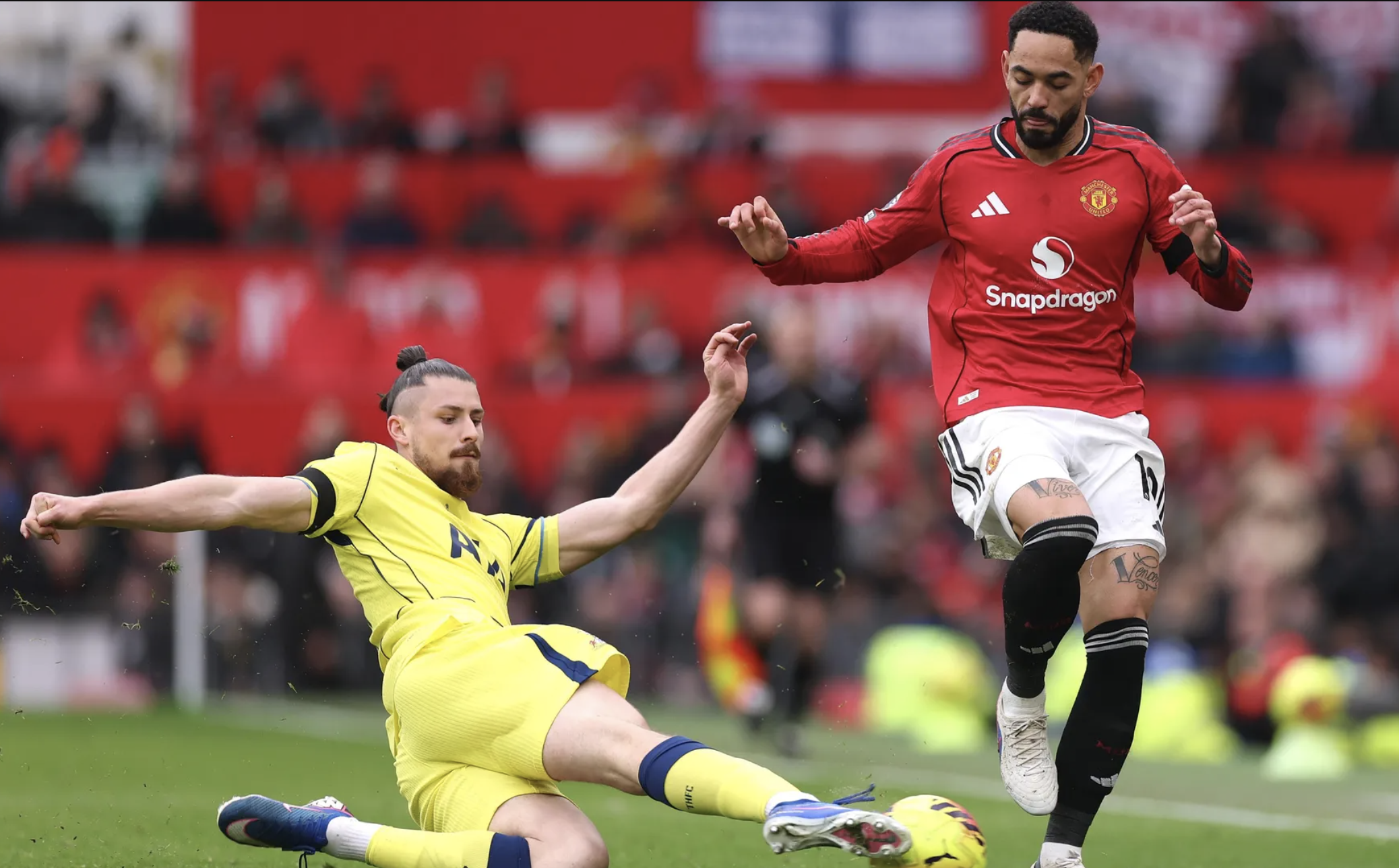 Quật ngã Tottenham, Man United bay cao Top 4 Ngoại hạng - Ảnh 8.