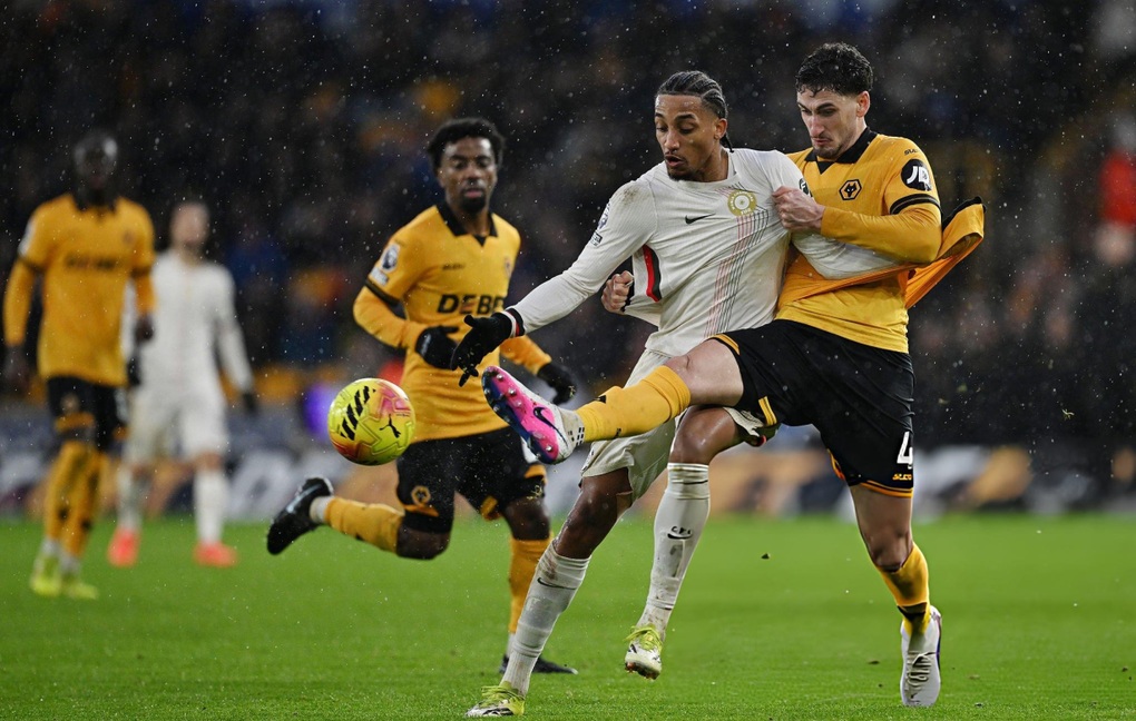 Chelsea vùi dập Wolves, đua tranh quyết liệt với Man Utd - 2