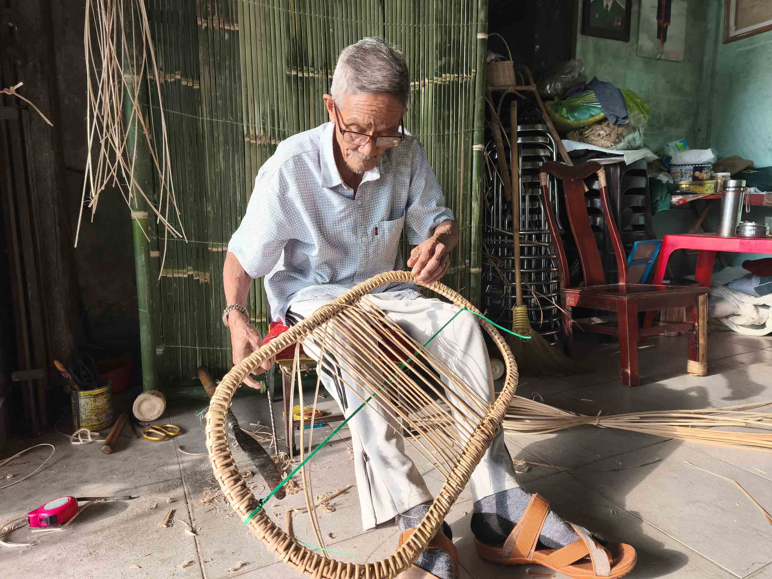 Nghề xưa cố đô còn một chút này: Thương nhớ nôi mây- Ảnh 3.