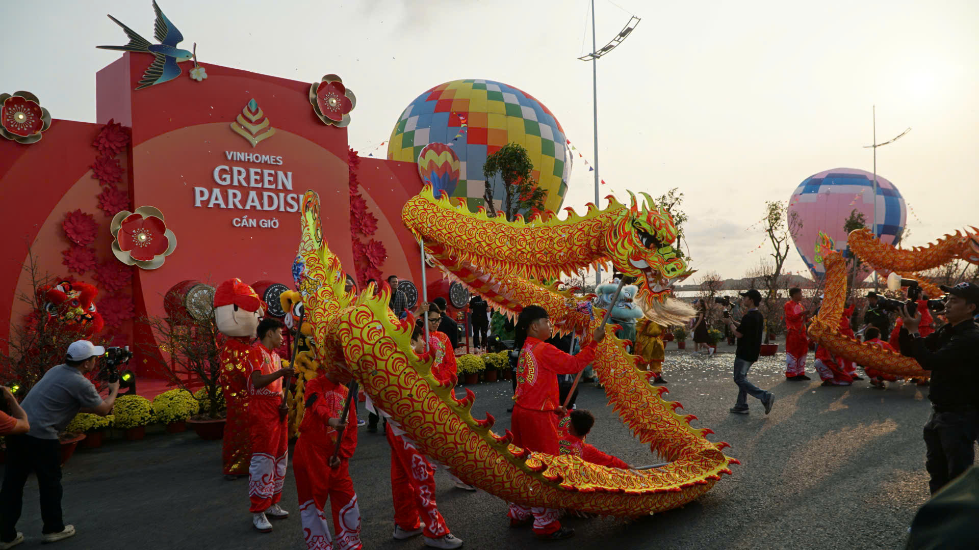 Cả nước rạo rực đón xuân- Ảnh 4.