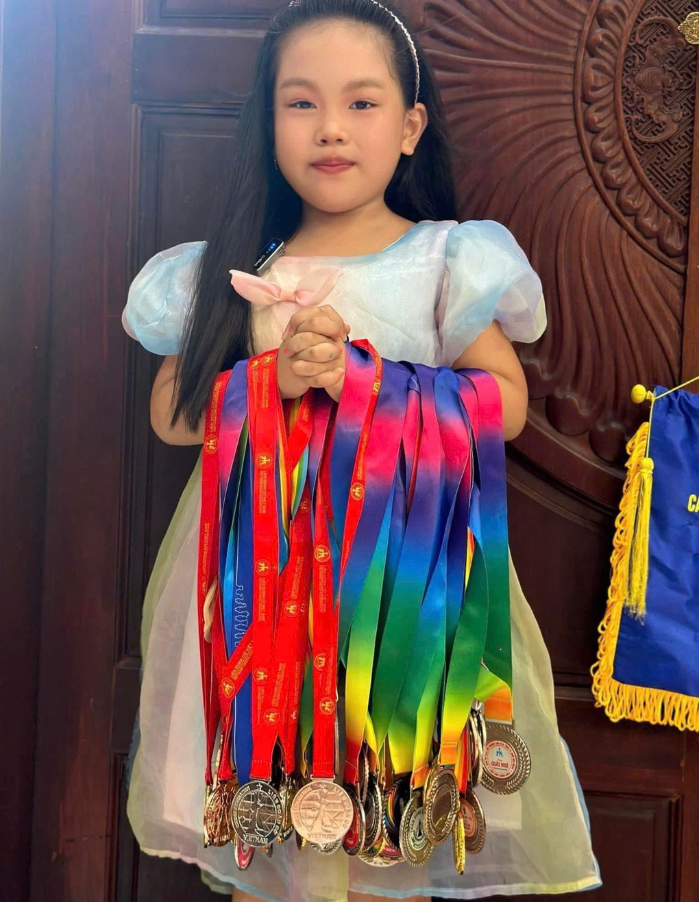 Học sinh lớp 3 sở hữu gần 90 huy chương Toán, cờ vua và nghệ thuật - 2