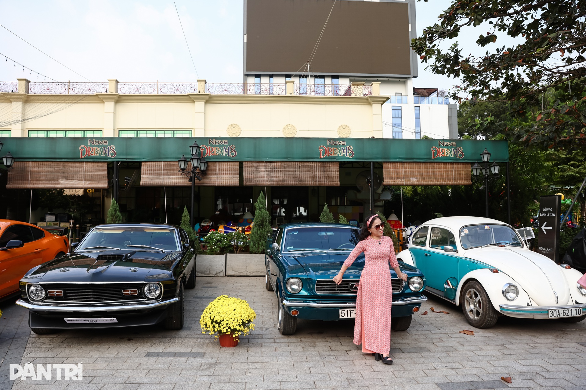 TPHCM rộn ràng không khí Tết với buổi giao lưu xe cổ một thời vang bóng - 15