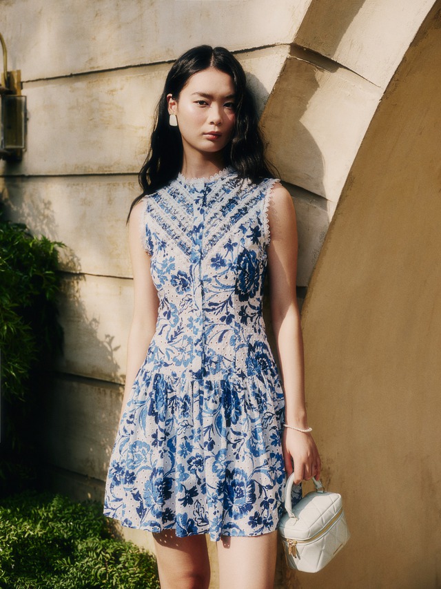 Diện váy hoa, đầm họa tiết, nàng lúc nào cũng trẻ trung xinh đẹp- Ảnh 6.