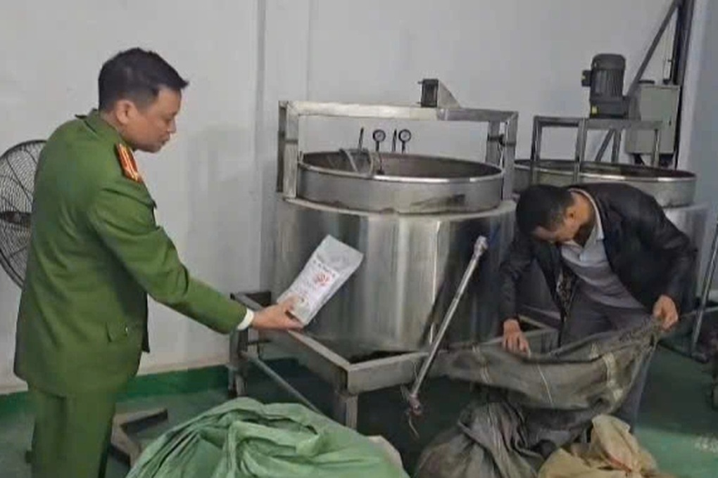 Vụ 2 đường dây thuốc giả: Thuê livestream ở nước ngoài để quảng cáo - 2