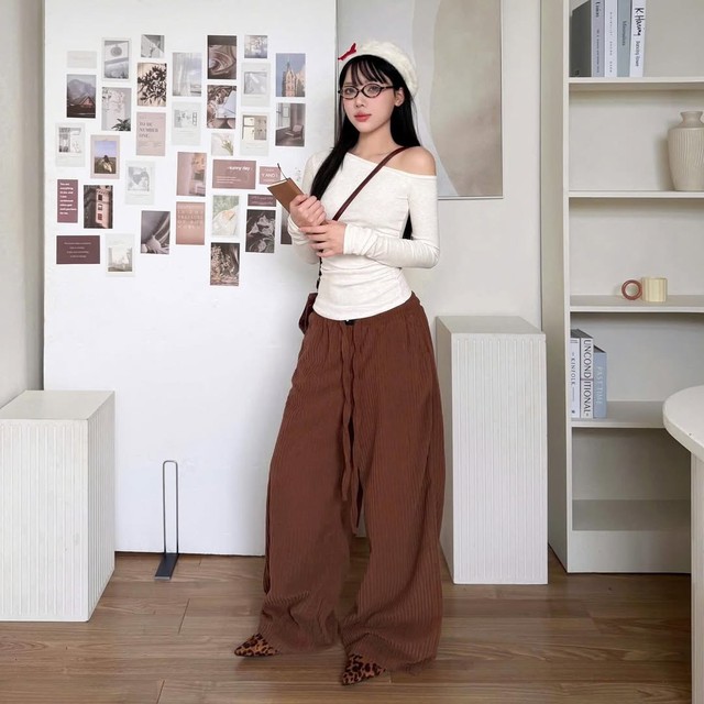 Áo trễ vai phối mũ: Công thức thời trang đang được nhiều cô gái yêu thích- Ảnh 6.