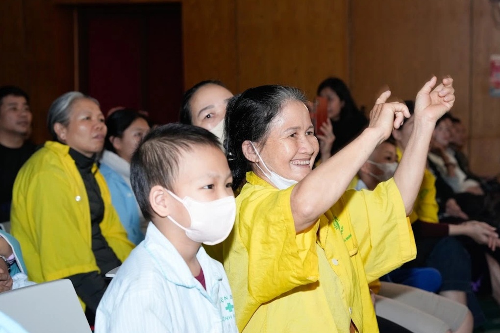 Bệnh viện tổ chức Xuân yêu thương, đêm nhạc cho bệnh nhân dịp Tết - 4