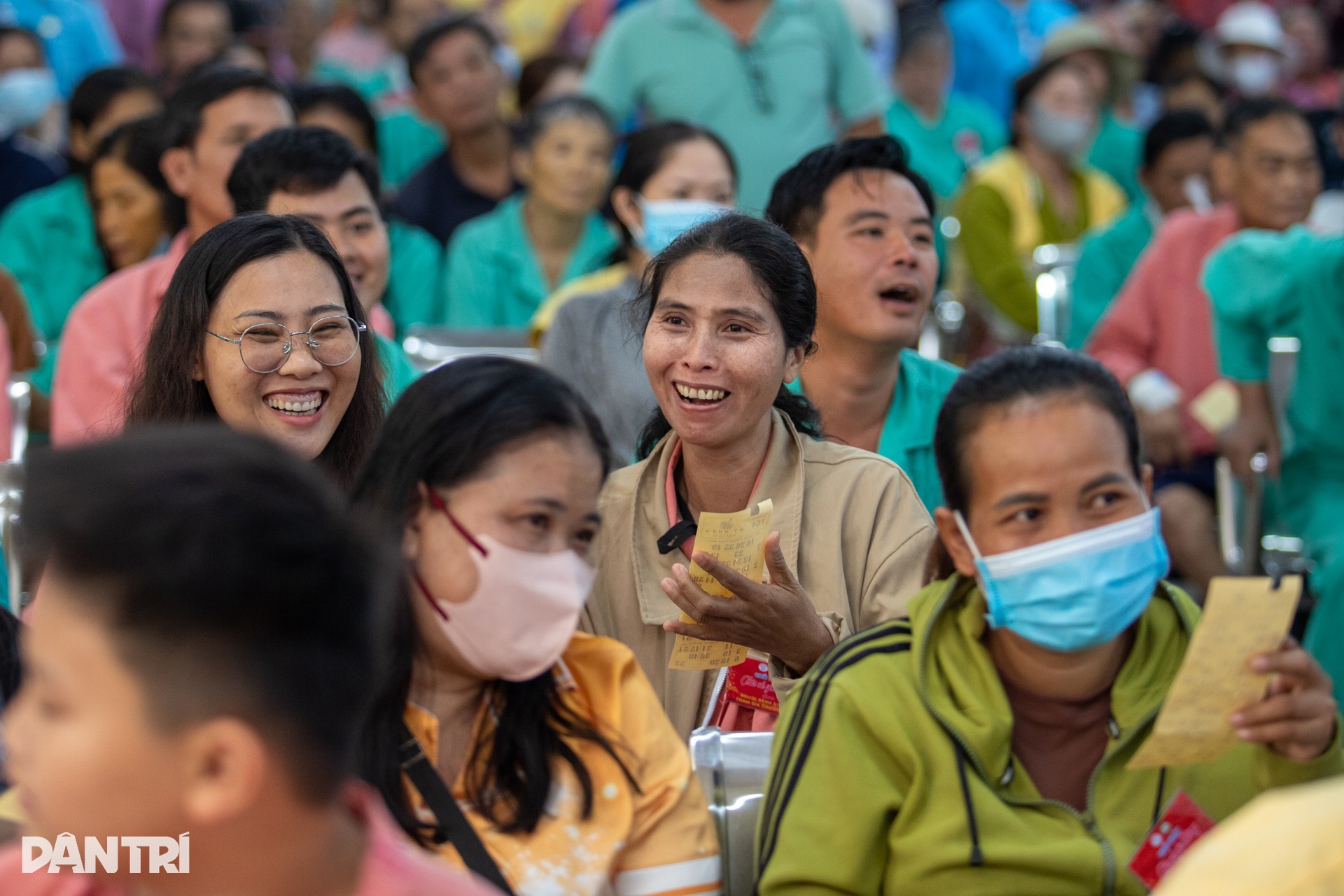 Bệnh nhân Bệnh viện Chợ Rẫy rạng rỡ chụp ảnh Tết, đón tất niên đoàn viên - 3