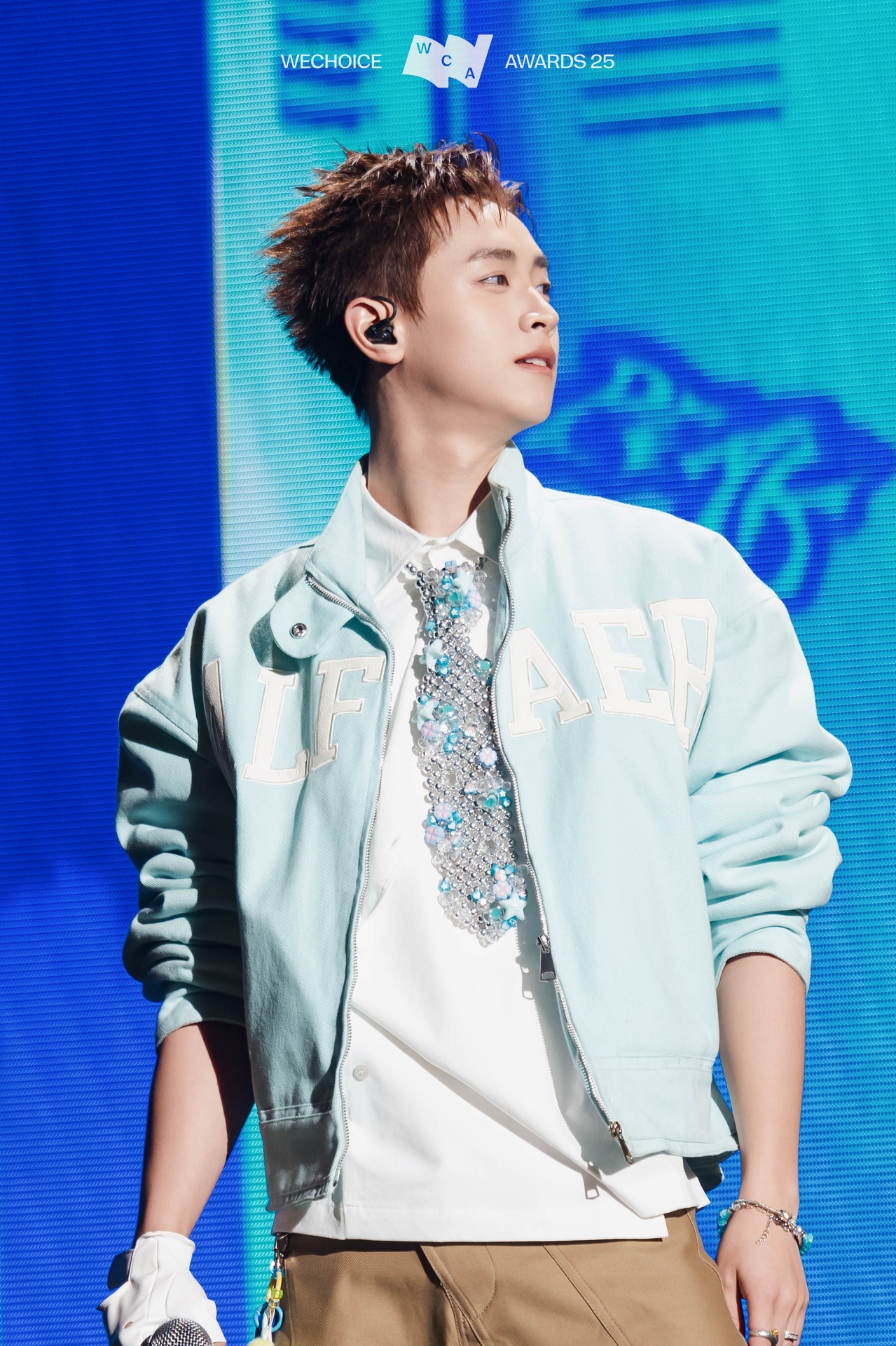 Trọn bộ visual của trai đẹp CONGB tại WeChoice Awards 2025: Chỉ 1 từ quá 