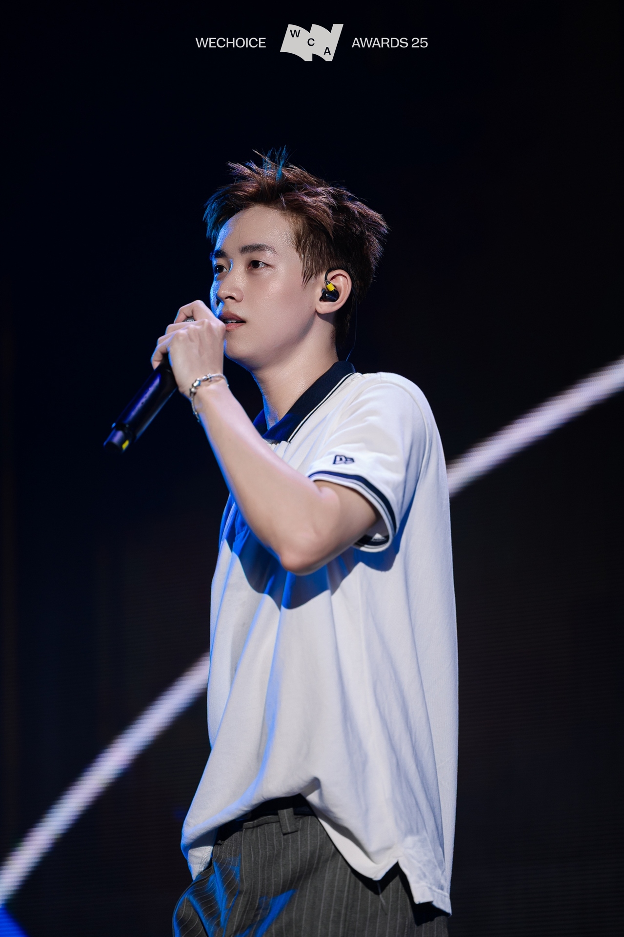 Trọn bộ visual của trai đẹp CONGB tại WeChoice Awards 2025: Chỉ 1 từ quá 