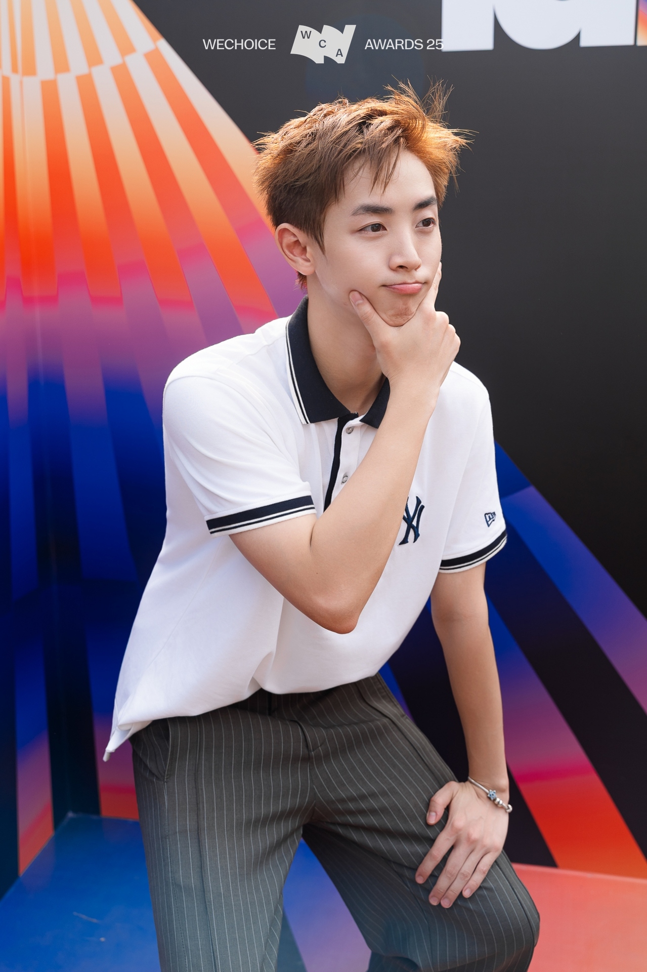 Trọn bộ visual của trai đẹp CONGB tại WeChoice Awards 2025: Chỉ 1 từ quá 