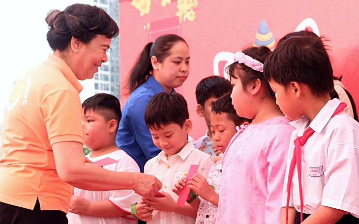 'Trao xuân yêu thương 2026' đến sớm với 3.000 trẻ mồ côi, hoàn cảnh đặc biệt khó khăn - Ảnh 4.