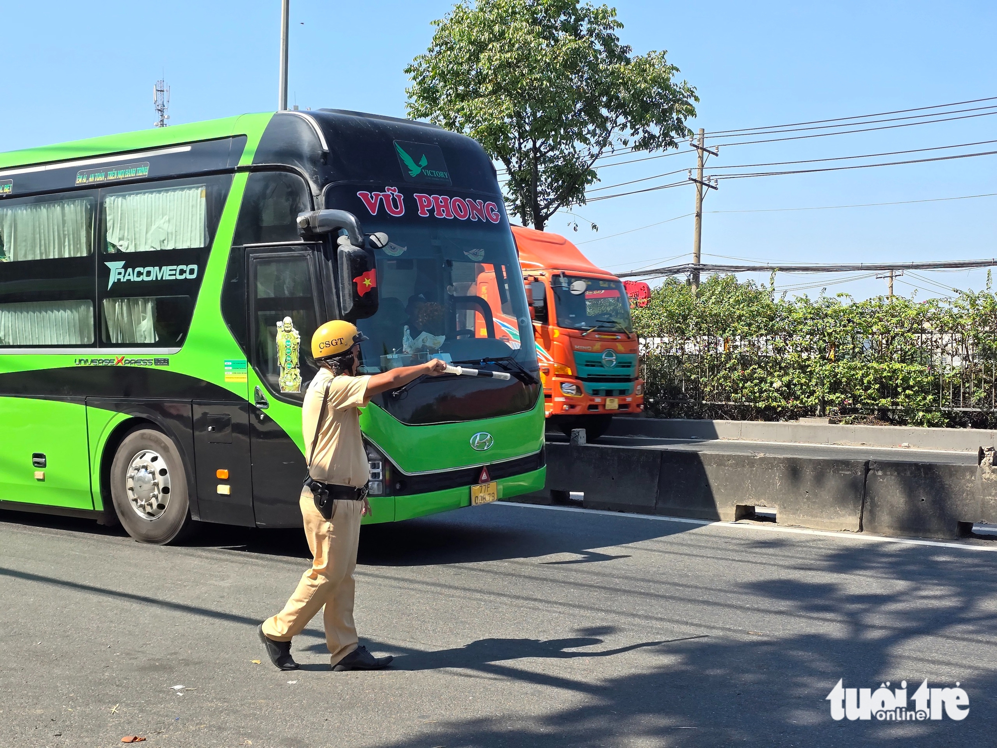 xe khách - Ảnh 6.